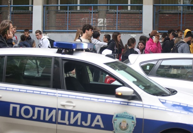 Proglašena trodnevna žalost u Srbiji zbog tragedije u školi