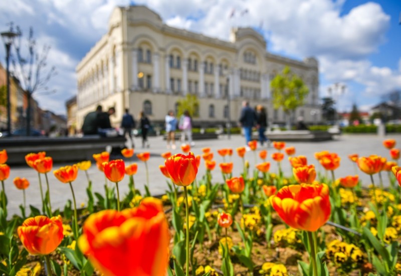 Temperatura do 32 stepena: Vrijeme danas sunčano, sa povremenom kišom