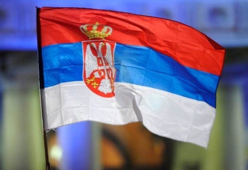 Djevojčica iz Bara cijepala i pljuvala srpsku zastavu na TikToku, policija traga za njom