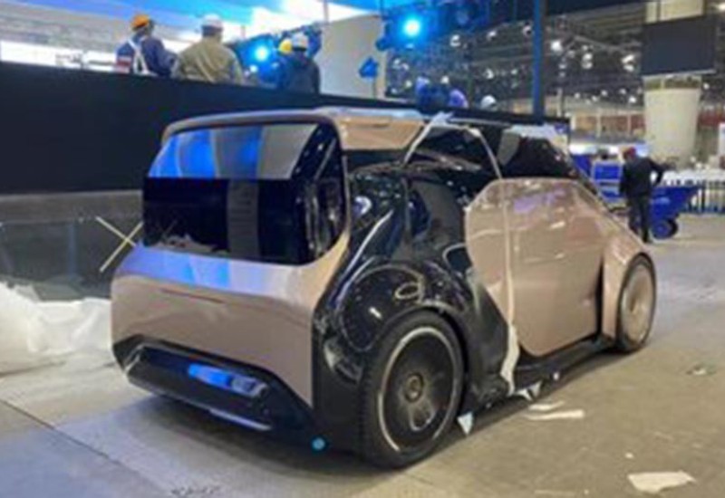 Na sajmu u Kini izgorio futuristički automobil (VIDEO)