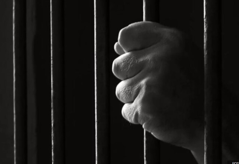 Puštao robijaše da slave Novu godinu: Pijani policajac napravio haos u zatvoru