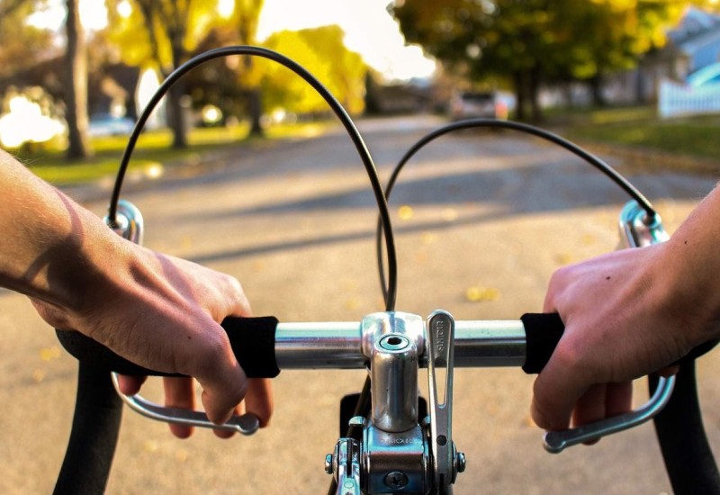 Optužen da je nisanom iz nehata usmrtio biciklistu