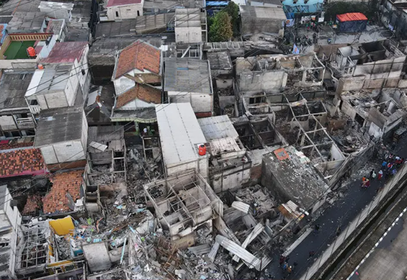 INDONEZIJA: U požaru u skladištu goriva poginulo 17 osoba