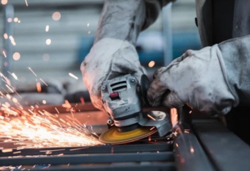 Iako ima veliki broj nezaposlenih – BiH prinuđena da uvozi radnu snagu