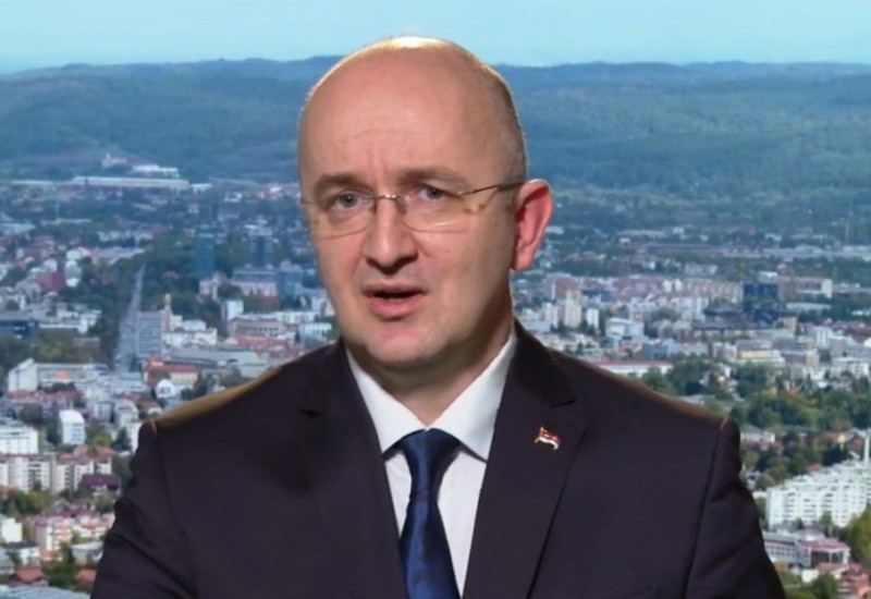 MAZALICA: Petrovićevo “marširanje” do Banjaluke – rijaliti politika