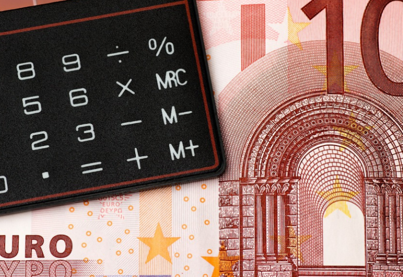 VALUTE: Evro se oporavlja, dolar posustaje