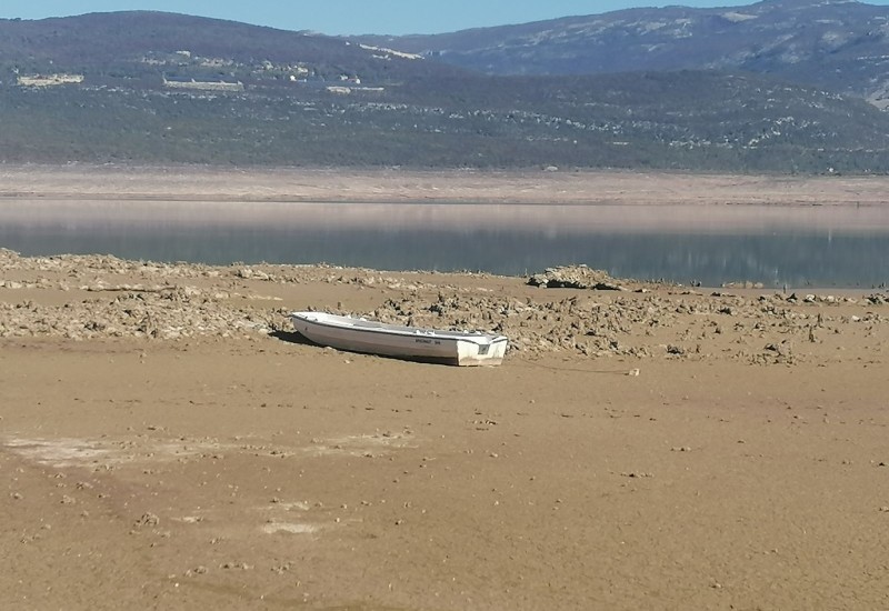 FENOMENI SRPSKE: Velika suša otkrila tajne Bilećkog jezera