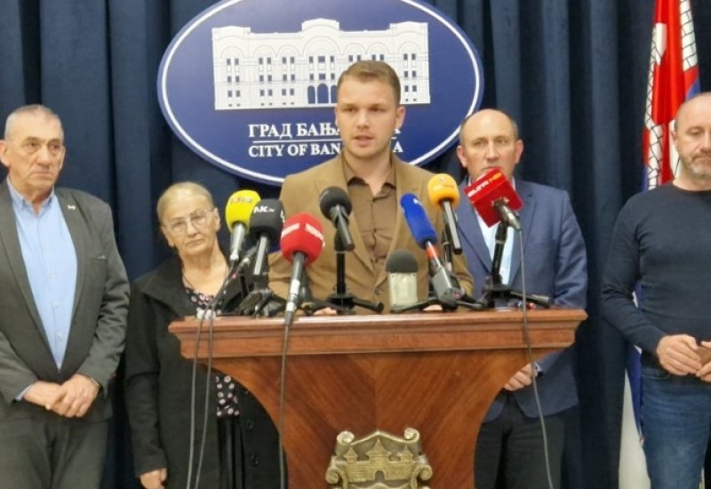 Problem s penzionerskim parama: Stanivuković tvrdi da je sporan način isplate