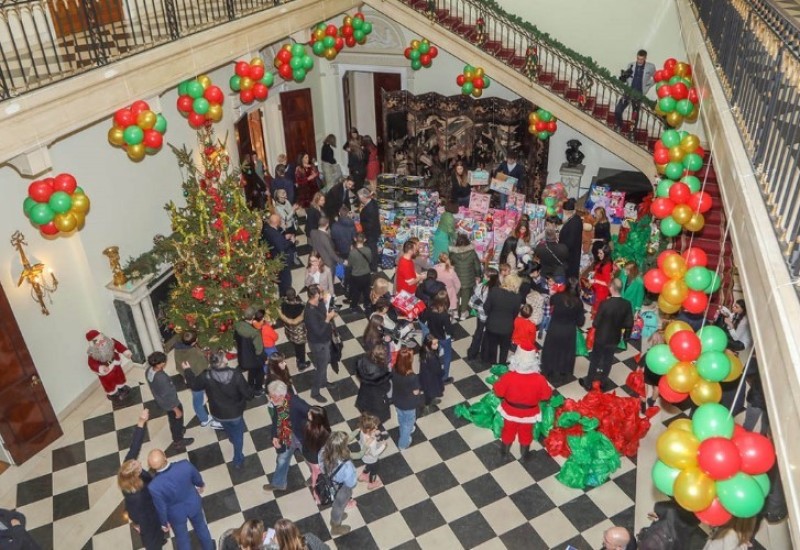 Božićni prijem kod Karađorđevića: Ugostili više od 1.000 djece iz Srbije i Srpske