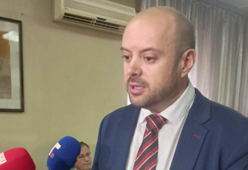 RADANOVIĆ: Bakir Izetbegović dao doprinos da u FBiH nema Srba