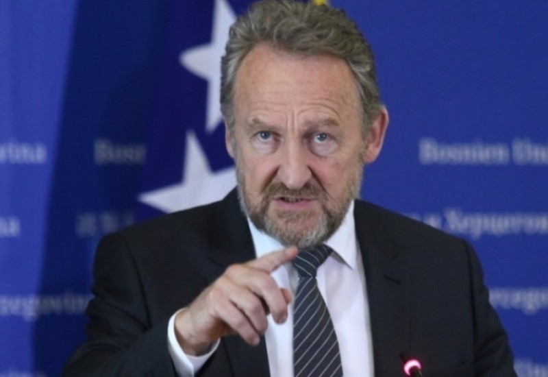 IZETBEGOVIĆ: Ponovo nudim Nikšiću probosanski blok, oni uporno odbijaju