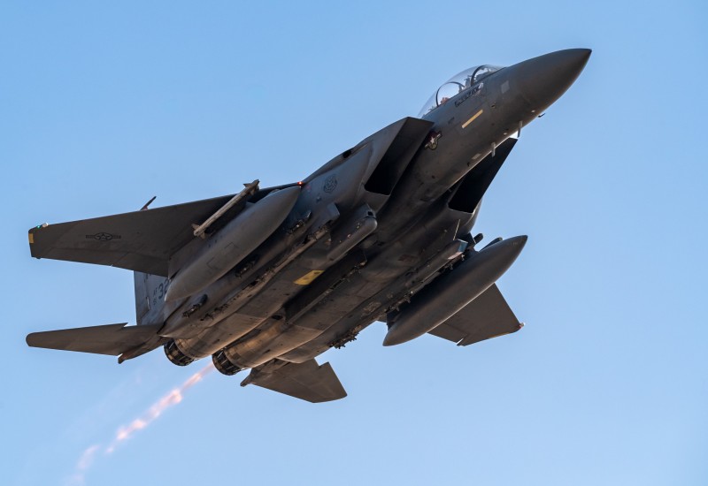 Tramp: Spasen američki pilot aviona oborenog u Iranu, povrijeđen je, ali je živ