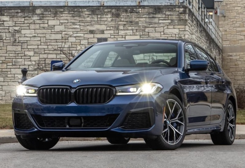 Parlamentarna skupština BiH: Kupili, pokvarili pa prodaju kratko korišten BMW