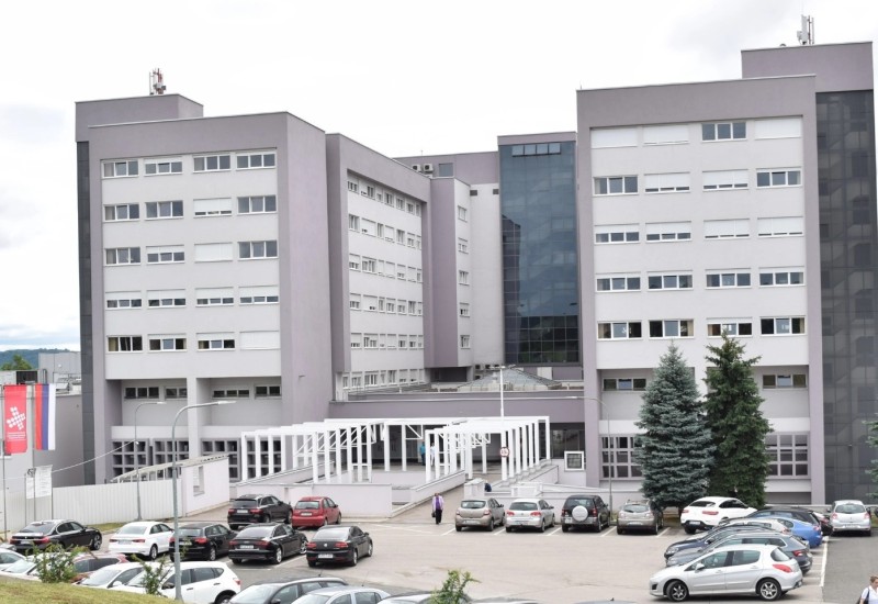 Šobot demantovao Stanivukovića: Nema problema sa posteljinom za bebe na UKC Republike Srpske