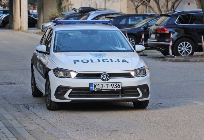 Iza rešetaka osumnjičeni za trostruko ubistvo u Sanskom Mostu