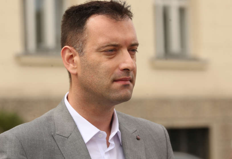 "Da se zna gdje ide svaka marka" Ako prođe OVA INICIJATIVA Milka Grmuše, moći ćemo plaćati doktora i školovanje IZ SVOJIH DOPRINOSA