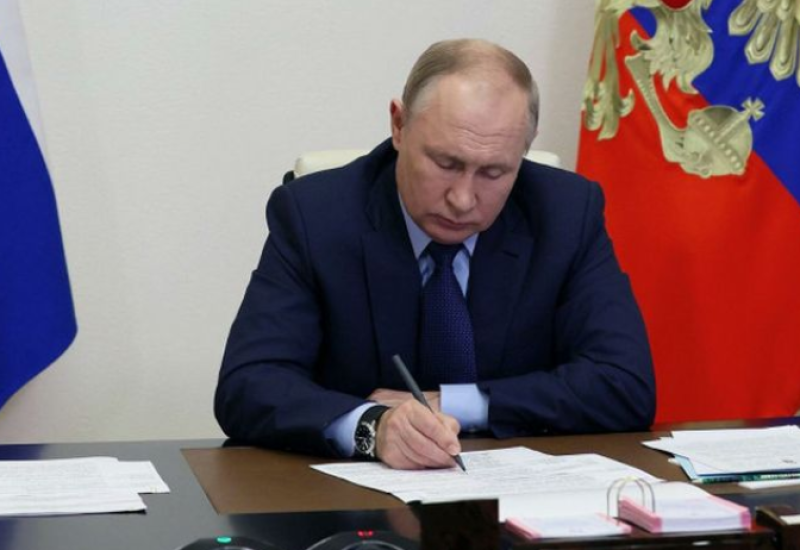 Putin potpisao novi zakon: Potpuno se zabranjuje LGBT propaganda