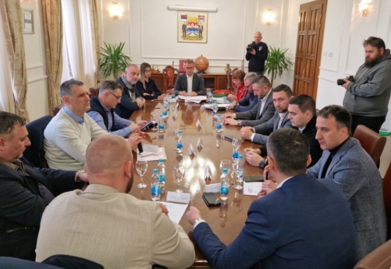 Stanivuković sa odbornicima o gradskoj kasi! Pećanac: Podržaćemo budžet