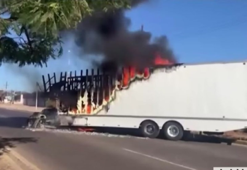 Erupcija nasilja nakon hapšenja El Čapovog sina, ima i mrtvih (VIDEO)