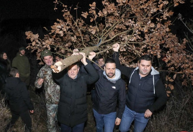 Đajić čestitao Badnji dan pravoslavnim vjernicima (VIDEO)