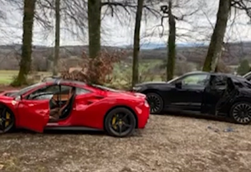 Srbin u ferariju otišao po badnjak