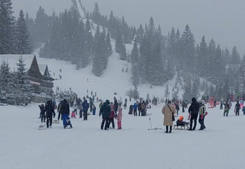Skijaši okupirali planine