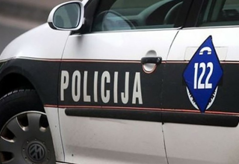 Otac ubio majku, pa presudio sebi, nakon godinu dana ubio se i maloljetni sin