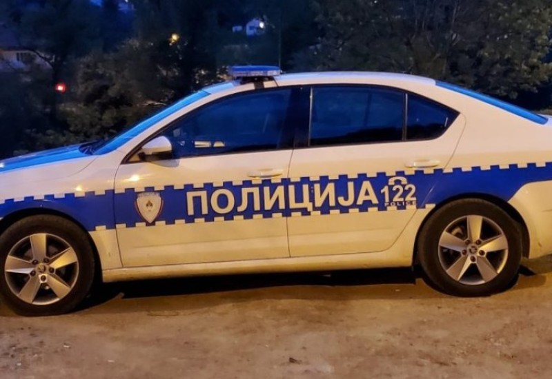 Tuča u banjalučkom lokalu, policajac udaren u međunožje