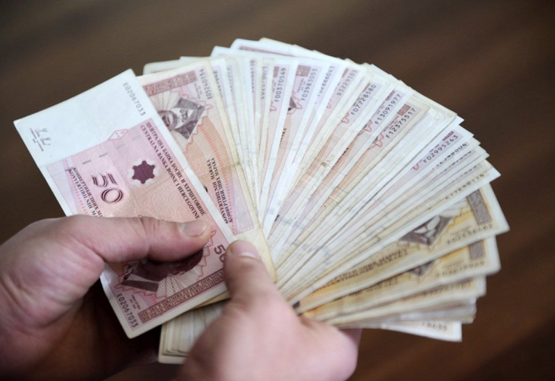 Lažni njemački konzul optužen da je ženu prevario za 3.500 KM