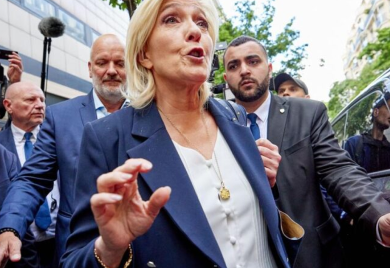 Francuska na nogama: Tri velika mitinga danas u Parizu, Marin le Pen najavila govor
