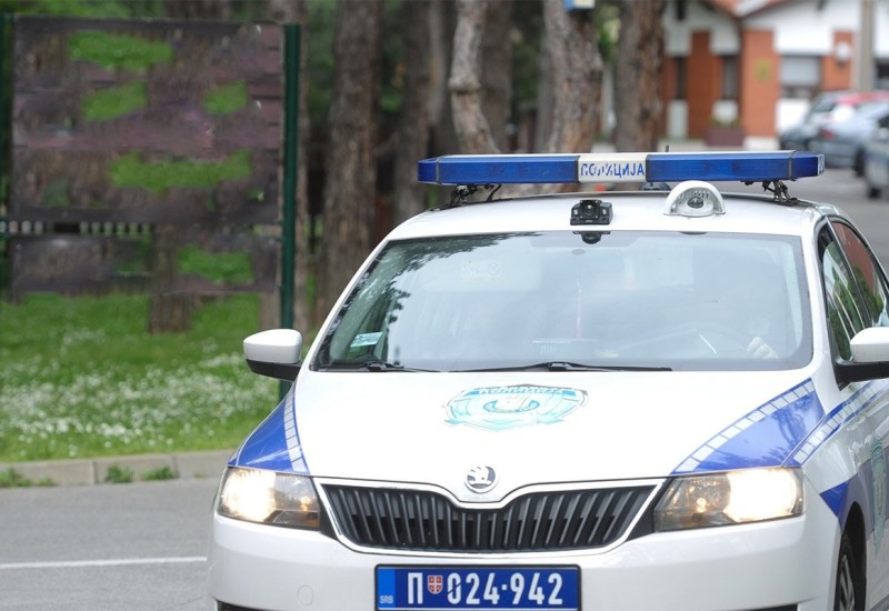 Uhapšen maloljetnik u Nišu, navodno prijetio ubistvom 30 ljudi