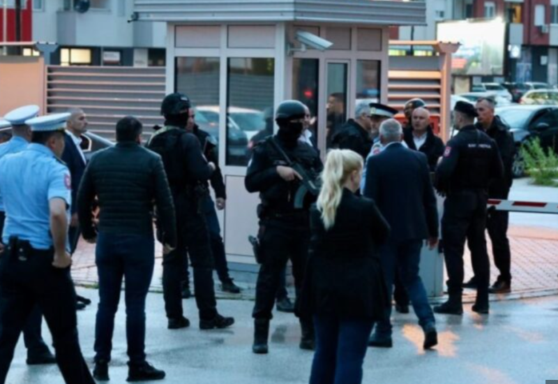 MUP Srpske prijavio sedam policajaca SIPA zbog pokušaja hapšenja Dodika
