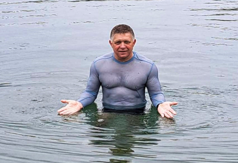 Fico fotografijom iz Dunava odgovorio na glasine o zdravstvenim problemima