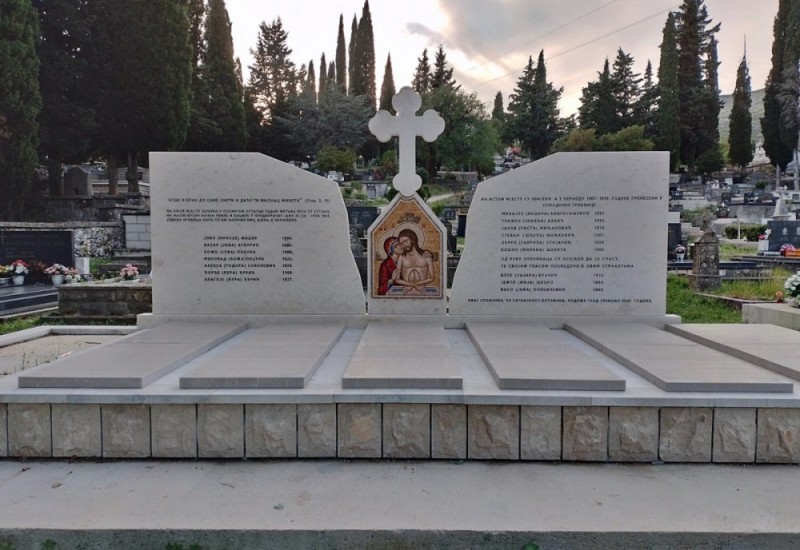 Posmrtni ostaci Srba položeni u novoizgrađenu grobnicu