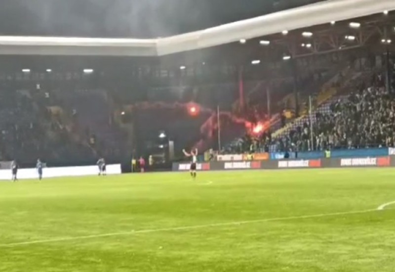 Incident na samom početku utakmice na stadionu Grbavica