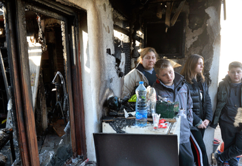 Katanićima kuća izgorjela na Badnji dan, troje djece ostalo bez doma