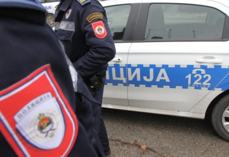 Policija pretresla automobil: Pronađena opojna droga, jedno lice lišeno slobode