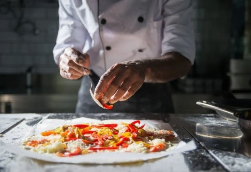 Otimanje za pizza majstore na Jadranu, plata 2.500 evra