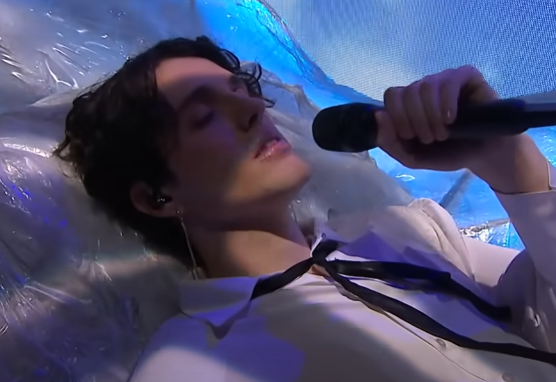 Luk Blek odbio poljubac srpske influenserke i napravio haos na mrežama: „Ja sam gej“(VIDEO)