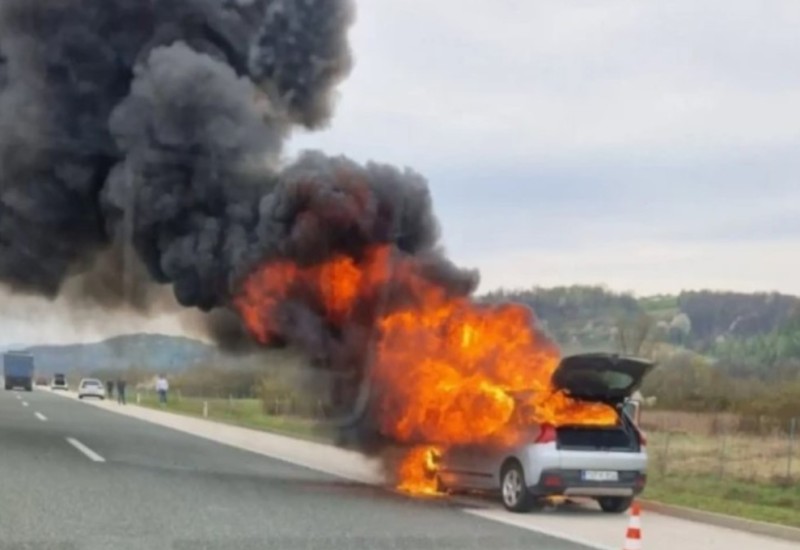 Izgorio automobil na Auto-putu "9. januar"