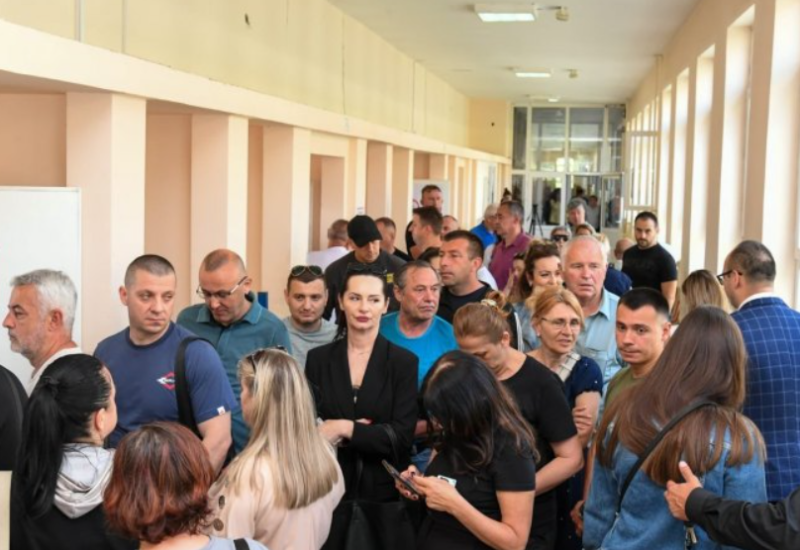 Obrađeno 90 odsto biračkih mjesta: Kurtijeva stranka vodi sa 43,6 odsto glasova