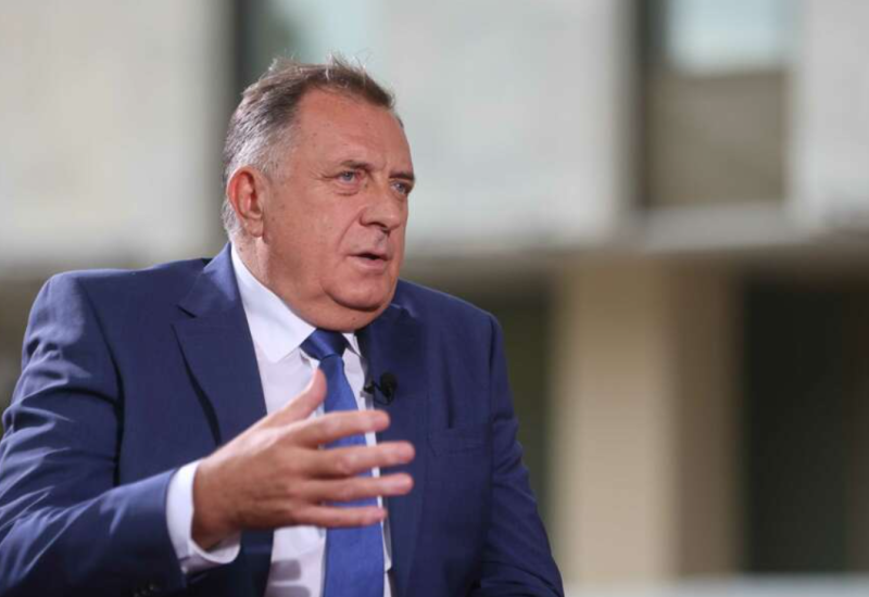 "NEMAM PROBLEM S TIM" Dodik nagovijestio da bi SNSD mogao da izađe na PRIJEVREMENE IZBORE