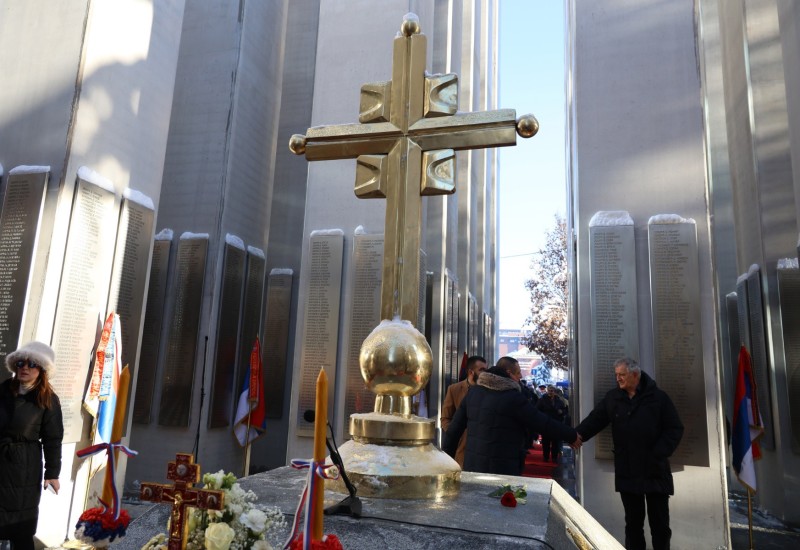 Otkriveno i osveštano Centralno spomen-obilježje poginulim borcima VRS u Banjaluci