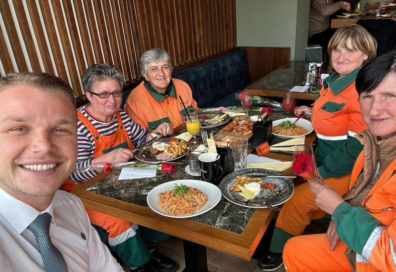 "Najdraži ručak" Stanivuković u društvu radnica banjalučke "Čistoće"