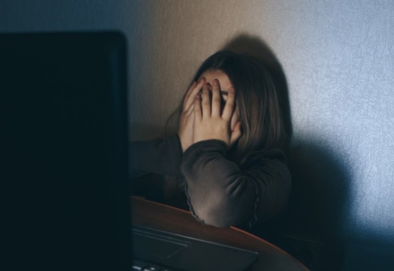 Ljubav preko interneta ženu skupo koštala! Lažni ljekar joj uzeo desetine hiljada evra