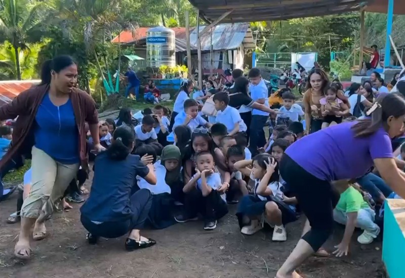 Broj žrtava razornog zemljotresa na Filipinima porastao na 32, strahuje se od novih potresa