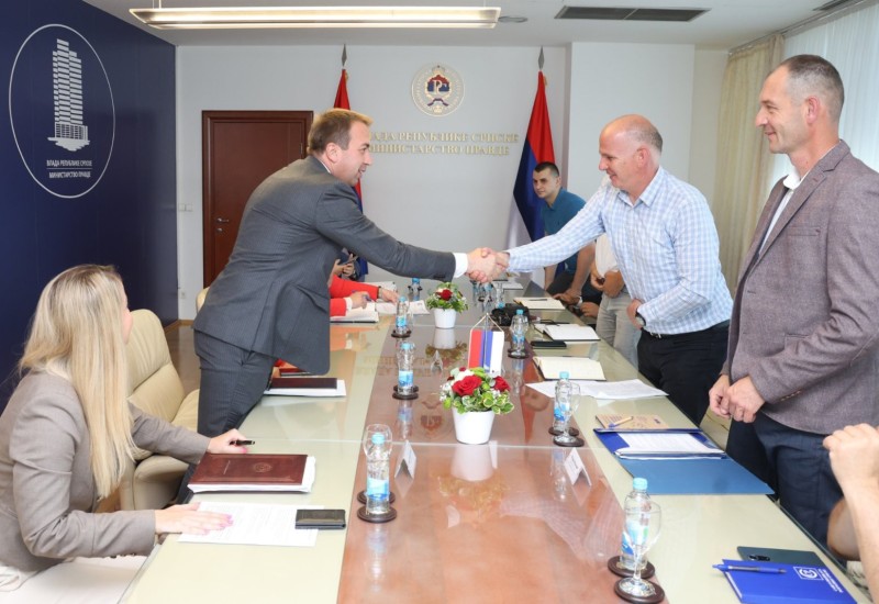 Selak i Sindikat pravosuđa: Očuvanje stručnog kadra prioritet za pravosudni sistem Srpske
