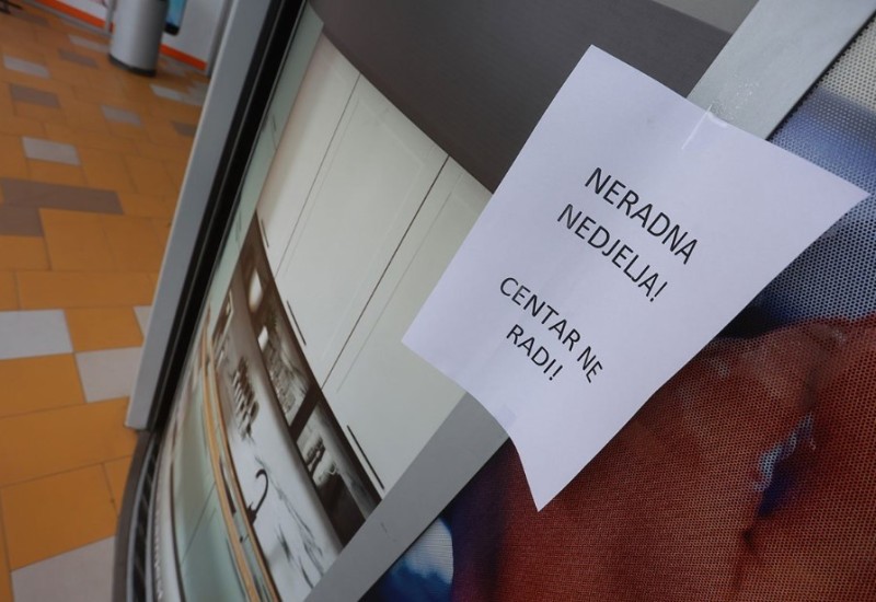 Hrvati žestoko negoduju: Traže ukidanje zabrane rada nedjeljom