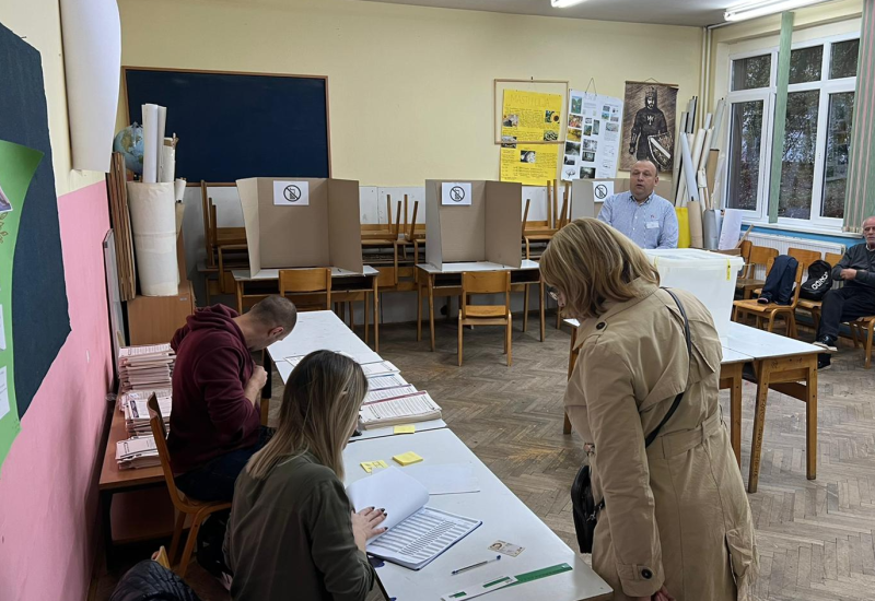 SNSD, HDZ i SDA ostali vodeći, značajan pad DNS-a i SBB-a