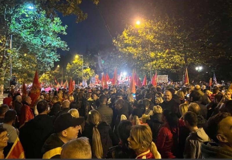 Protest ispred zgrade Skupštine Crne Gore